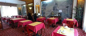 Hotel La Boetie ปารีส ภายนอก รูปภาพ