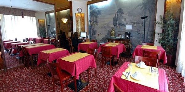 Hotel La Boetie ปารีส ภายนอก รูปภาพ